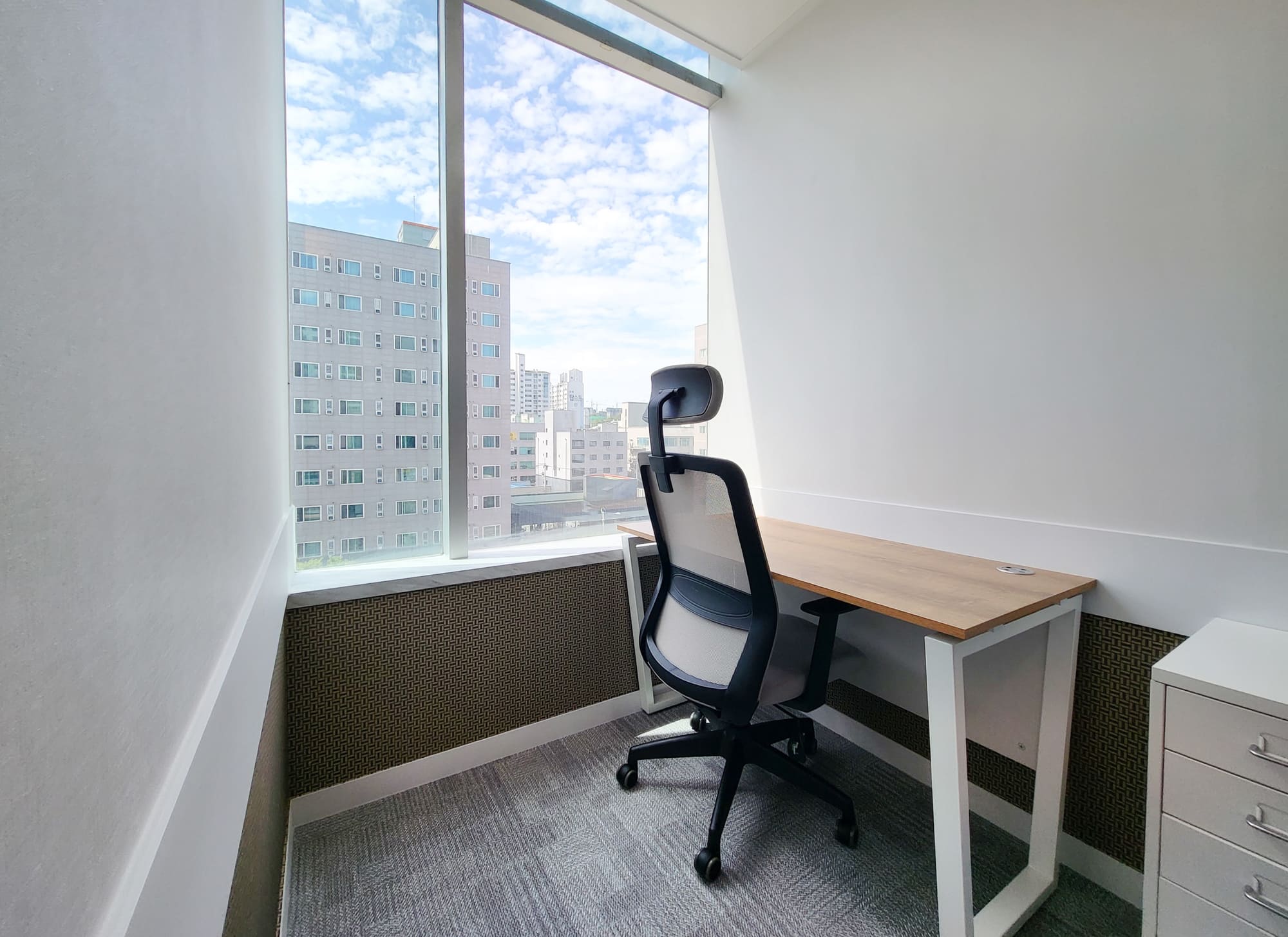 1인 사무실 (창가 B타입)